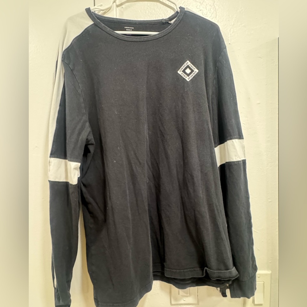 Men’s American Eagle Long Sleeve Tee